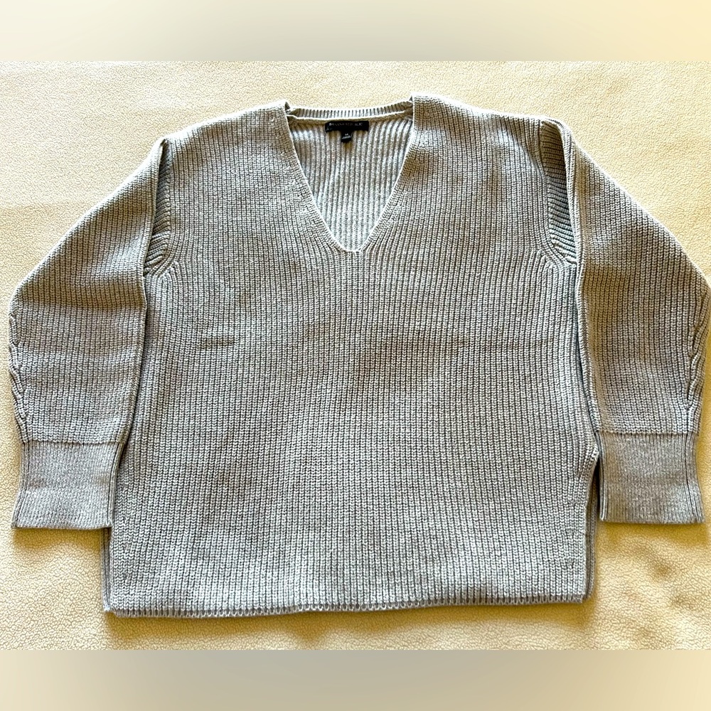 Banana Republic v-neck sweater